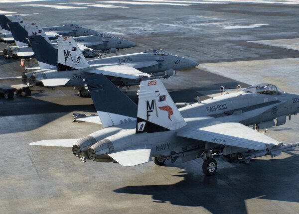 ACE COMBAT 8: WINGS OF THEVE