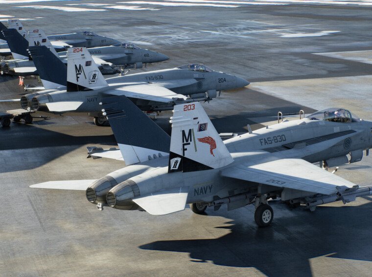 ACE COMBAT 8: WINGS OF THEVE